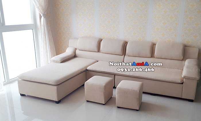 Hình ảnh mẫu sofa nỉ đẹp được chụp thực tế tại phòng khách nhà khách hàng