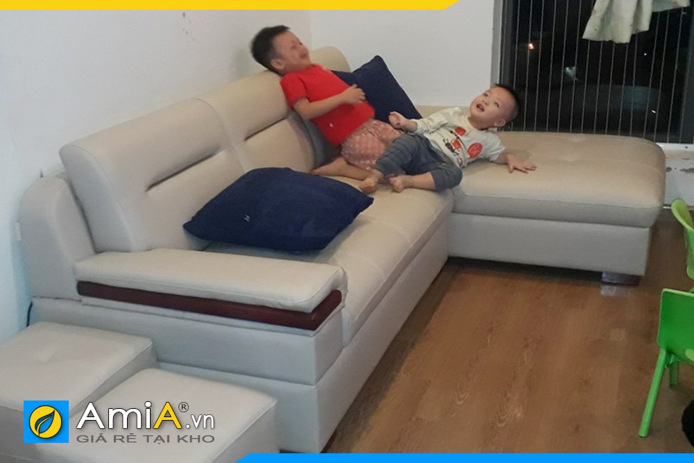 Những bộ sofa luôn là nơi yêu thích và an toàn cho trẻ nhỏ trong nhà